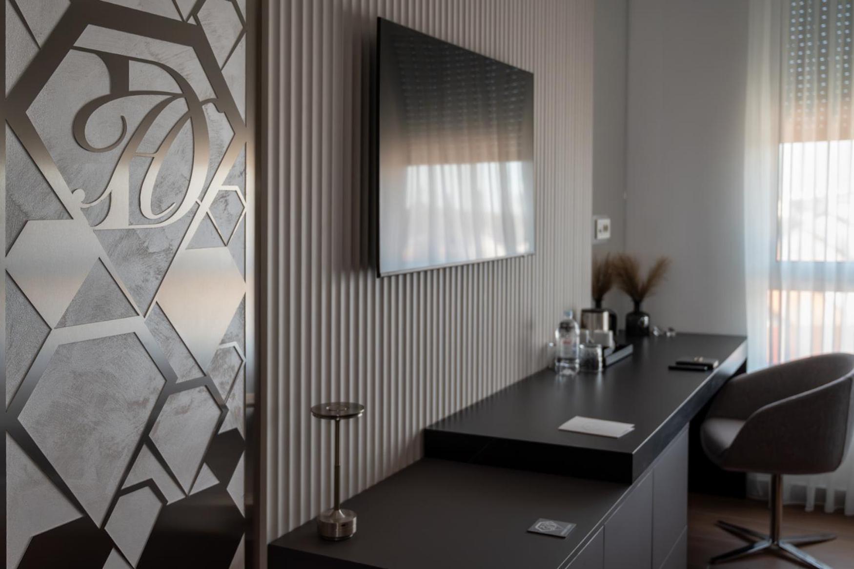 Diamond Hotel Загреб Экстерьер фото
